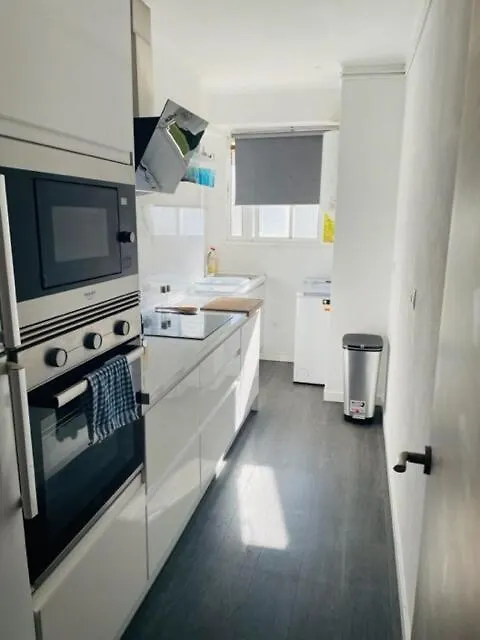 Apartment Near The Beach Malaga Spain